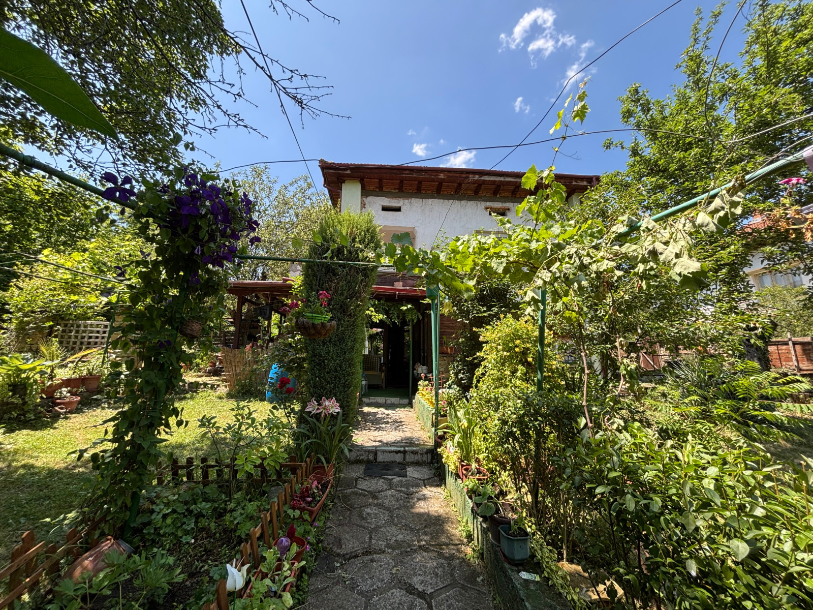 Продава КЪЩА, гр. Ябланица, област Ловеч, снимка 2 - Къщи - 54214540