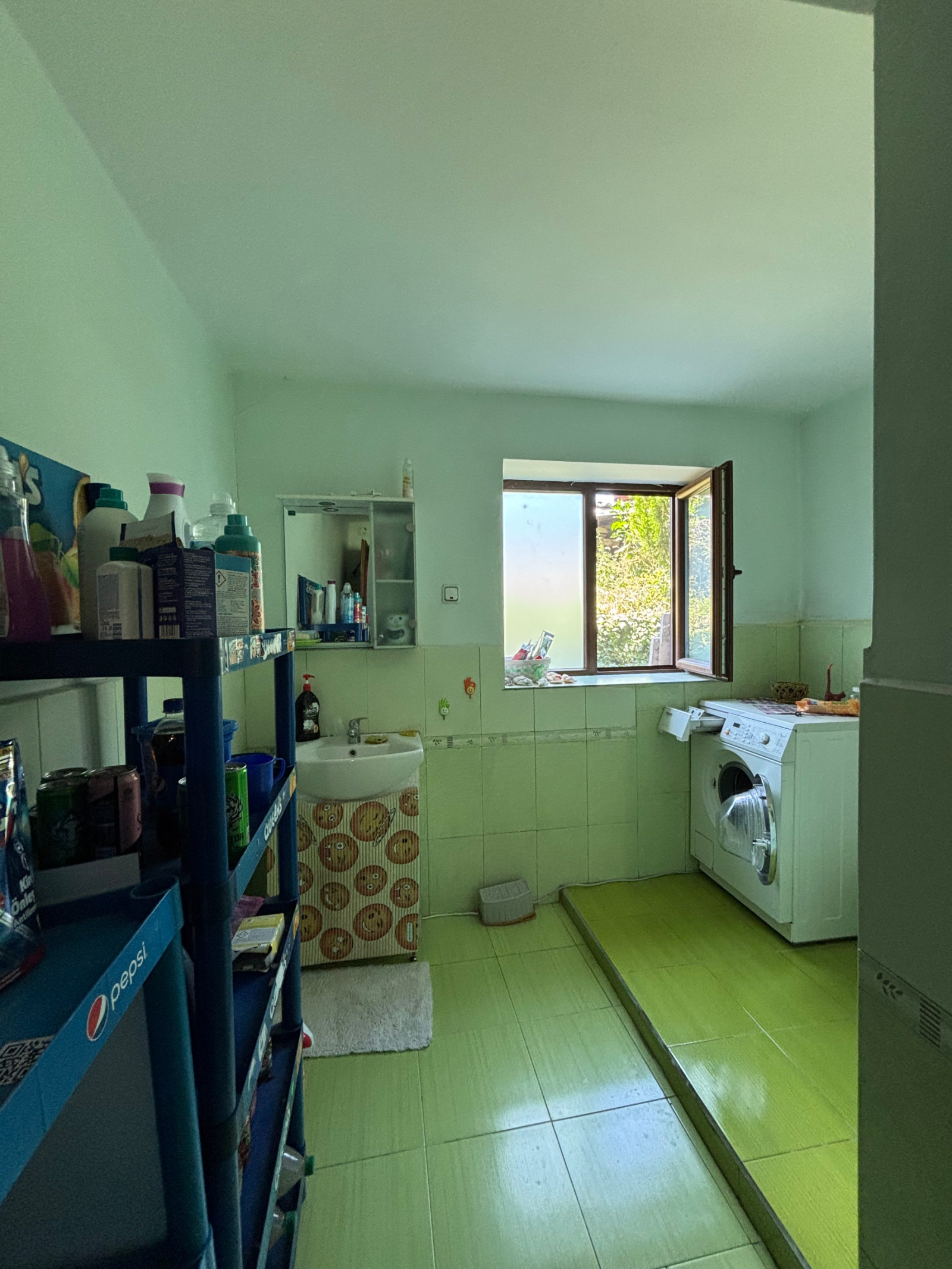 Продава КЪЩА, гр. Ябланица, област Ловеч, снимка 8 - Къщи - 54214540