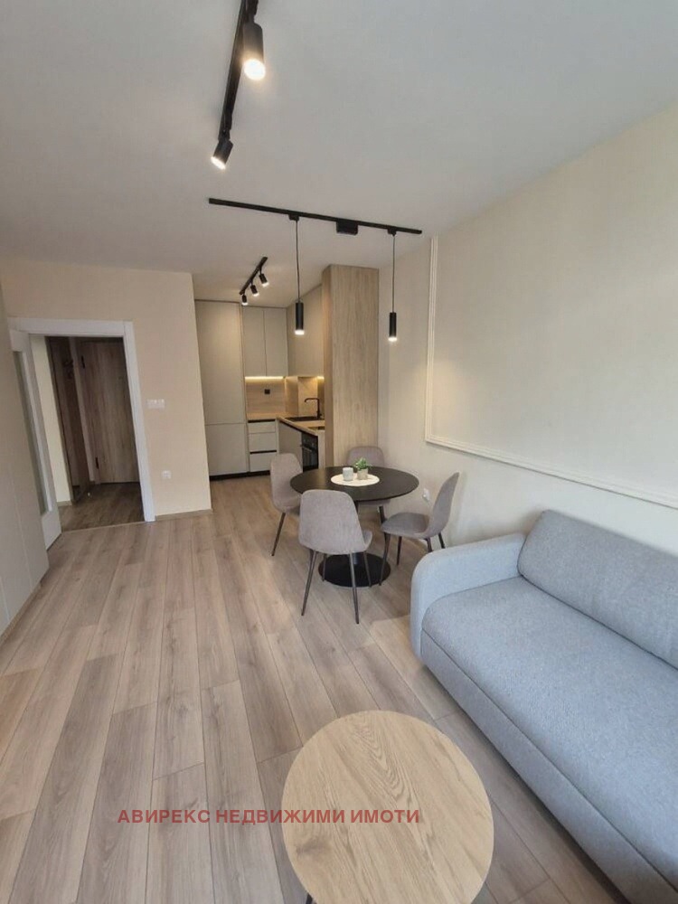 Продава  2-стаен град Пловдив , Съдийски , 67 кв.м | 62471110