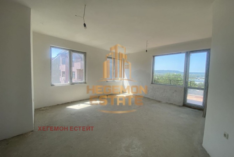 Eladó  1 hálószoba Varna , Pogrebi , 96 négyzetméter | 61422818