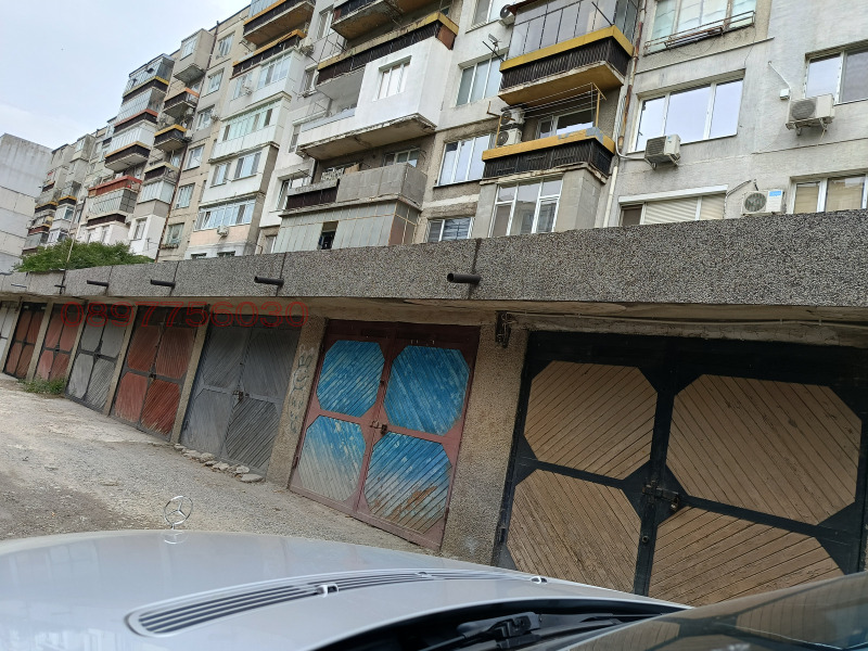 Продава ГАРАЖ, ПАРКОМЯСТО, гр. Добрич, Иглика