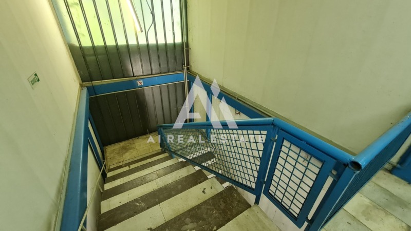 Продава  Пром. помещение град Плевен , Индустриална зона , 357 кв.м | 77672260 - изображение [4]