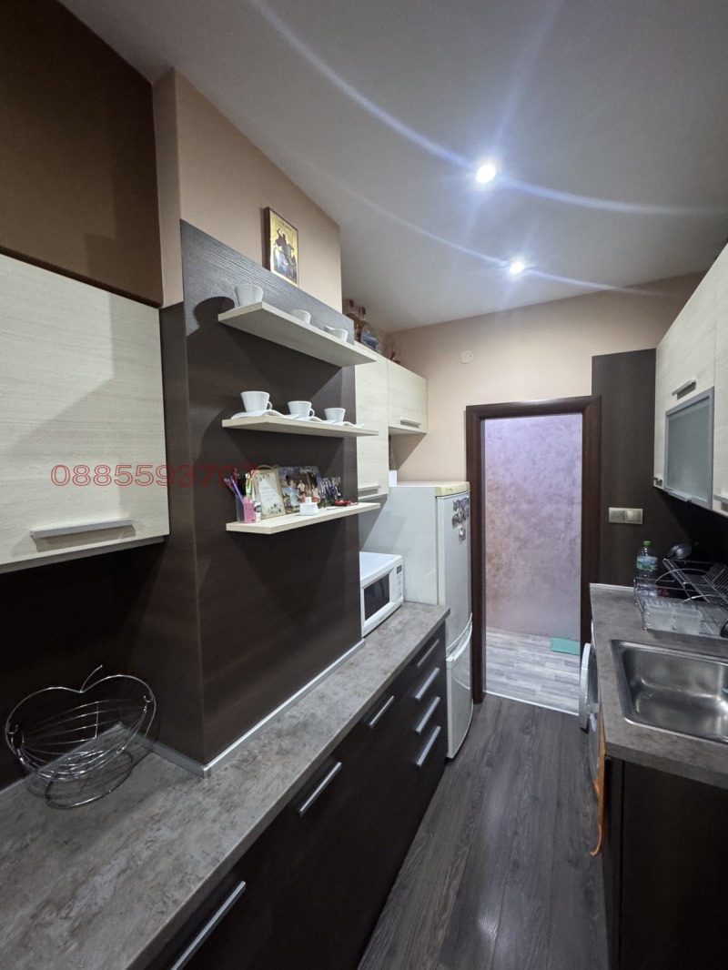 Продава 2-СТАЕН, гр. Свищов, област Велико Търново, снимка 3 - Апартаменти - 52780406