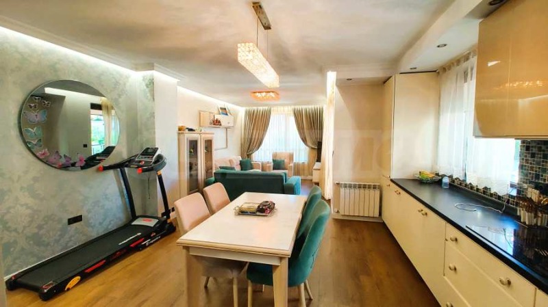 De vânzare  2 dormitoare Sofia , Manastirsci livadi , 99 mp | 44564923 - imagine [2]
