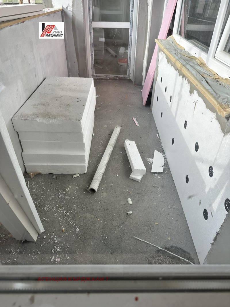 Продава 3-СТАЕН, гр. Кърджали, Възрожденци, снимка 10 - Апартаменти - 52379005