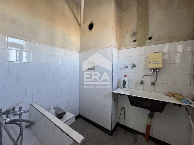 Продава 4-СТАЕН, гр. Силистра, Център, снимка 8 - Апартаменти - 55054062
