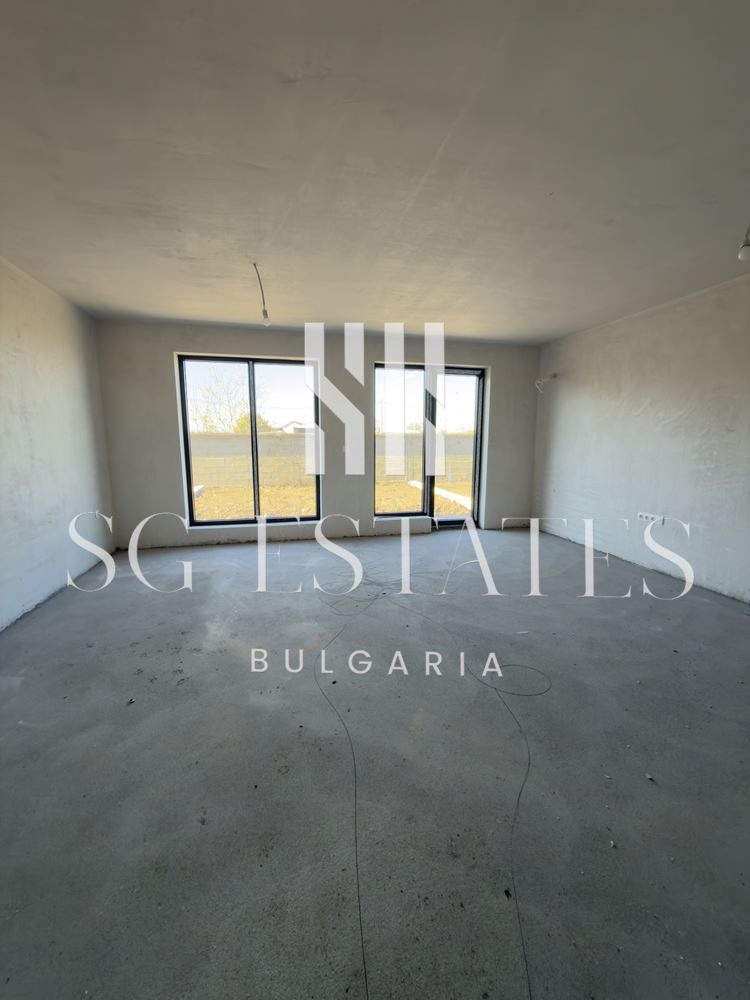 Продава КЪЩА, с. Маноле, област Пловдив, снимка 3 - Къщи - 52431141