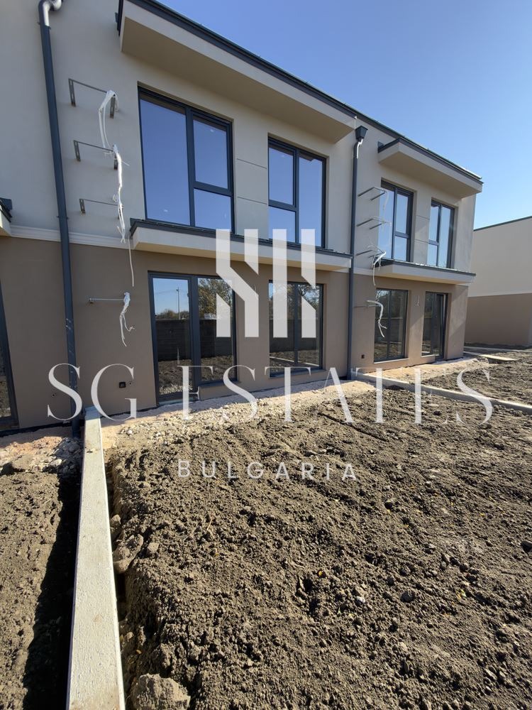 Продава КЪЩА, с. Маноле, област Пловдив, снимка 6 - Къщи - 52431141