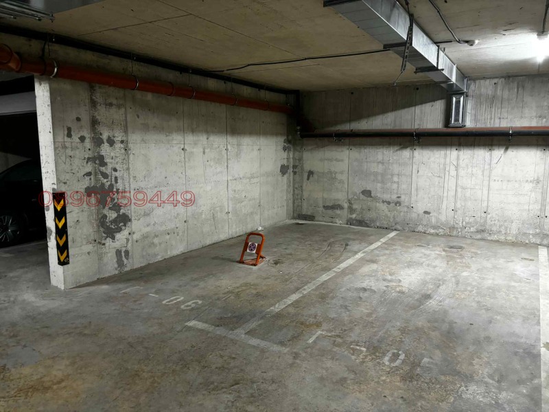Продава  Паркомясто град Варна , Изгрев , 18 кв.м | 46393256