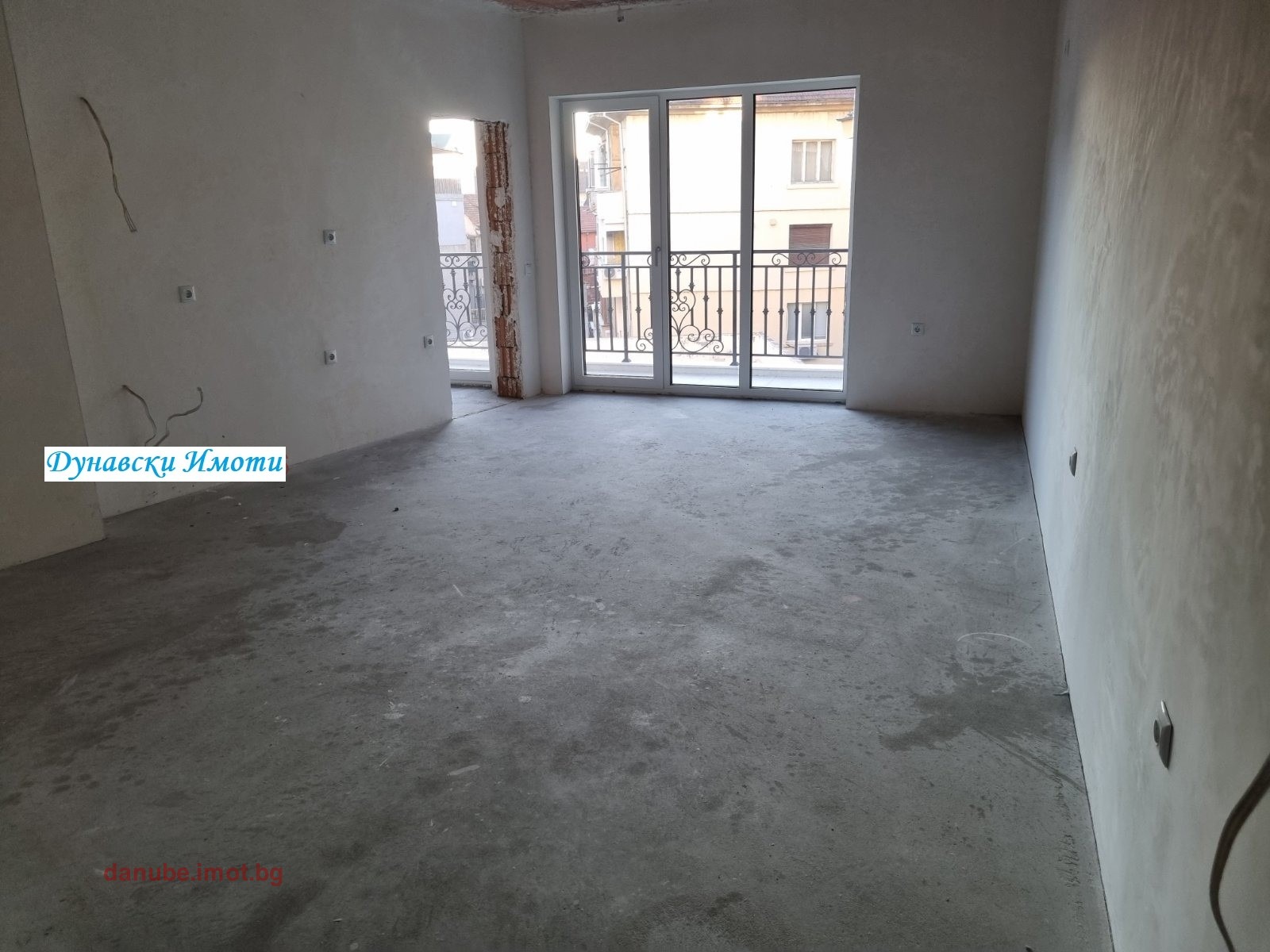 Продава 3-СТАЕН, гр. Русе, Център, снимка 2 - Апартаменти - 54238188