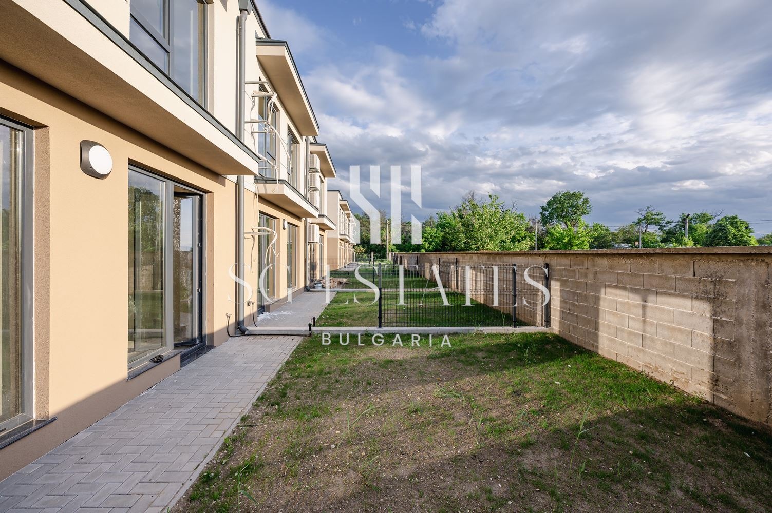 Продава КЪЩА, с. Маноле, област Пловдив, снимка 4 - Къщи - 54673359