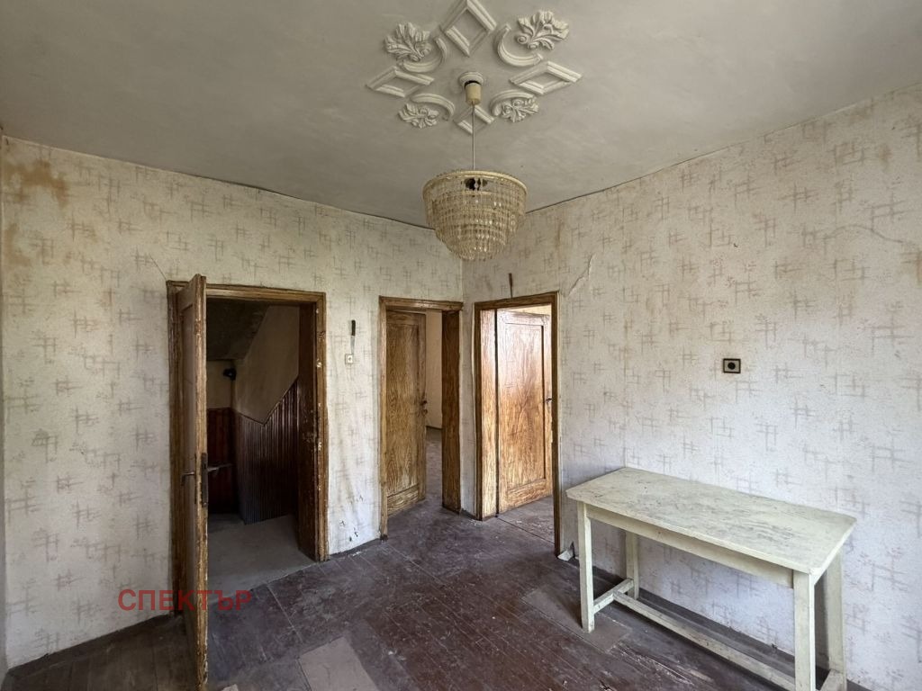 Продава КЪЩА, гр. Перник, Църква, снимка 9 - Къщи - 55748538