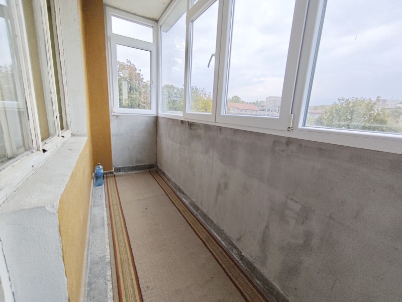 Продава МНОГОСТАЕН, гр. Нови пазар, област Шумен, снимка 4 - Апартаменти - 53456354