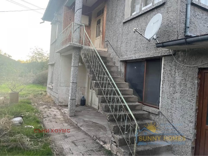 Продава КЪЩА, с. Самоводене, област Велико Търново, снимка 2 - Къщи - 49163876