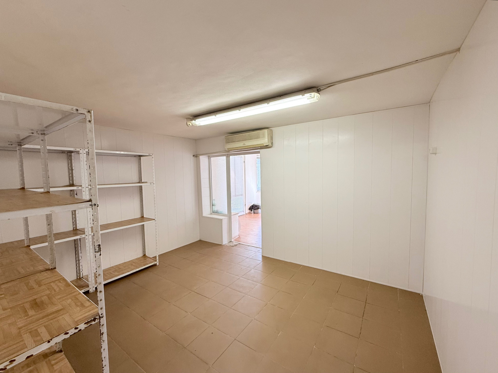 Продава СКЛАД, гр. Пловдив, Прослав, снимка 5 - Складове - 56132696