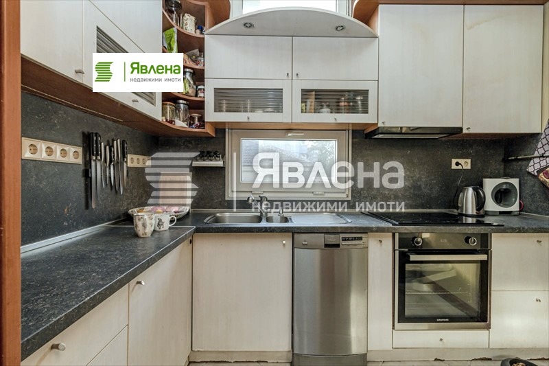 Продава 3-СТАЕН, гр. София, Център, снимка 12 - Апартаменти - 54795280