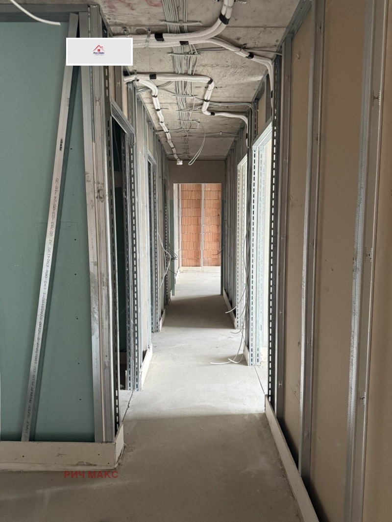 Продава 4-СТАЕН, гр. София, Оборище, снимка 2 - Апартаменти - 52521970