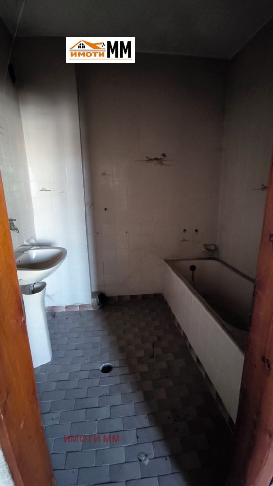Продава 4-СТАЕН, гр. Хисаря, област Пловдив, снимка 16 - Апартаменти - 56698162