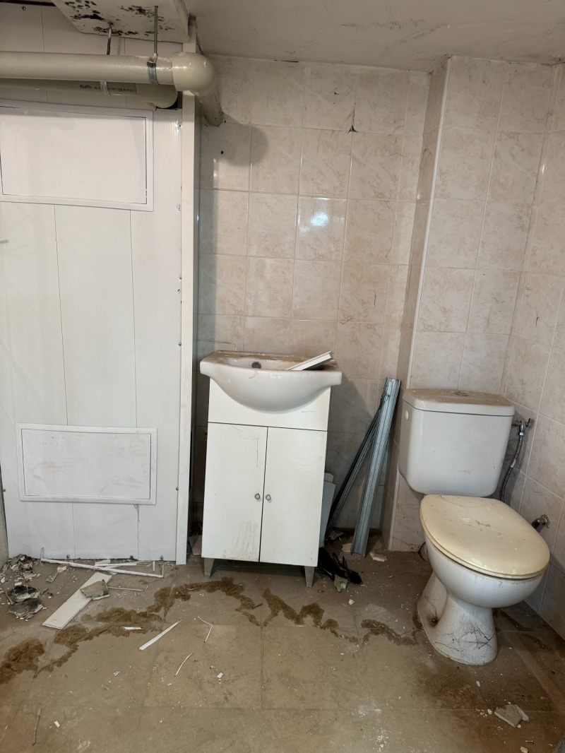 Te koop  Kantoor Pleven , Sjirok tsentar , 40 m² | 79167649 - afbeelding [2]