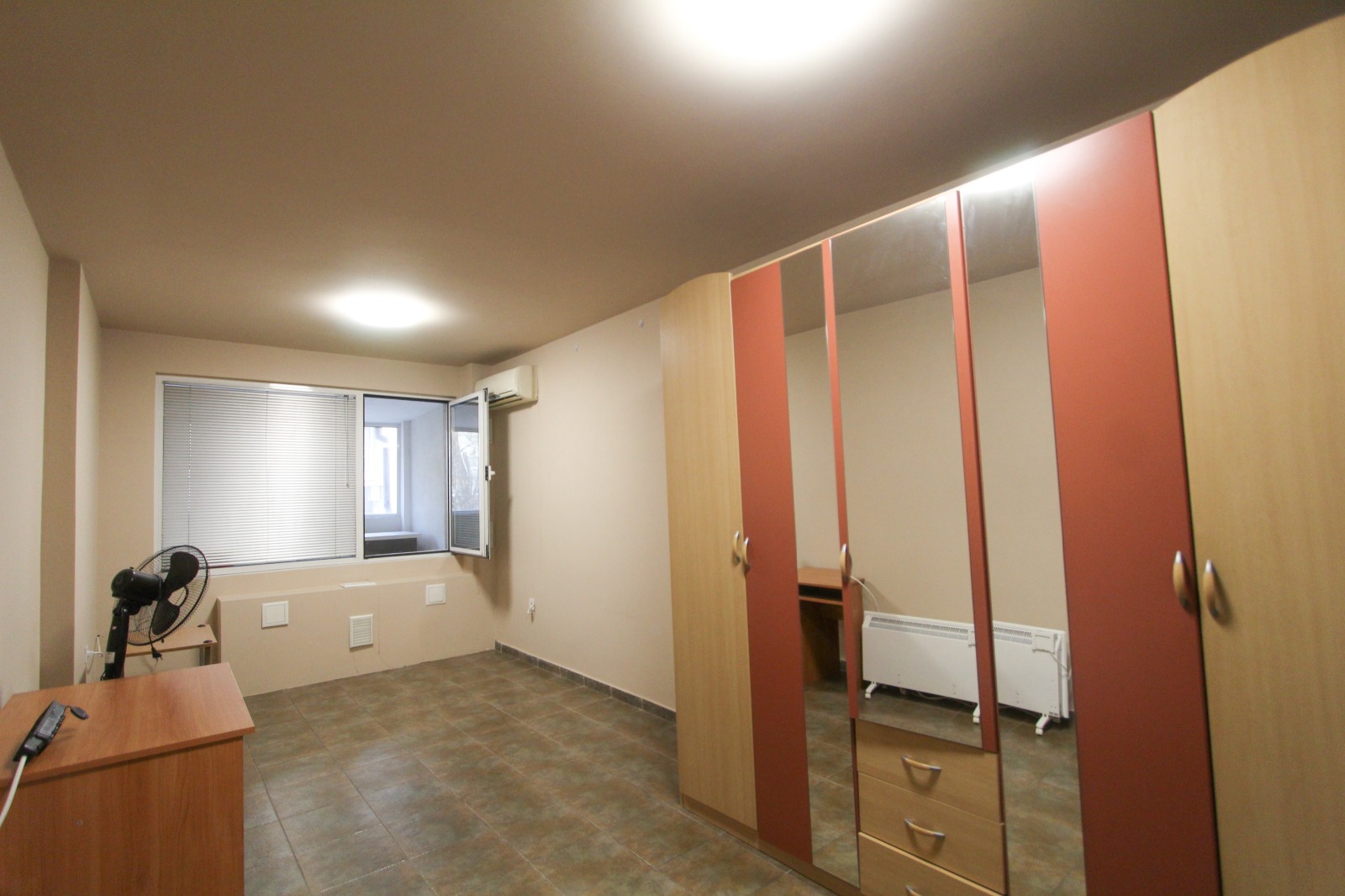 Продава 3-СТАЕН, гр. София, Оборище, снимка 9 - Апартаменти - 53888134