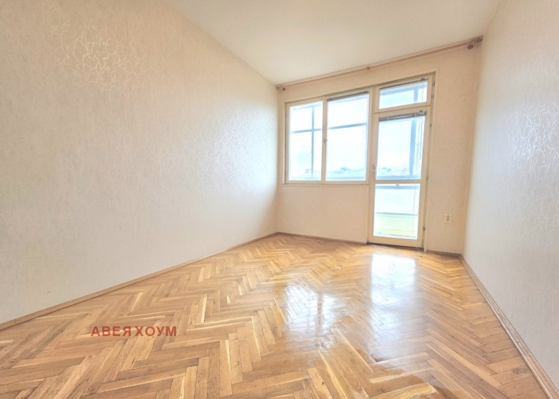 In vendita  3 camere da letto Varna , Konfuto , 83 mq | 36292726