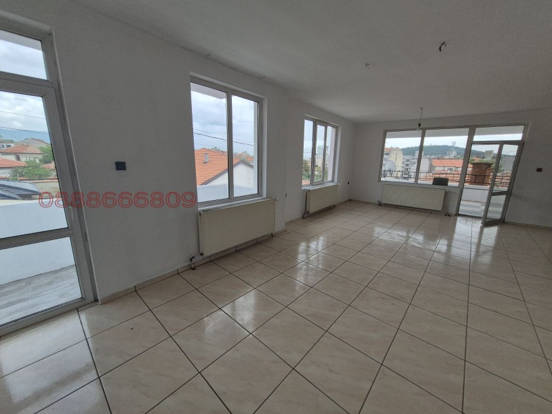 Продава  Многостаен град Сливен , Комлука , 171 кв.м | 70830108 - изображение [2]