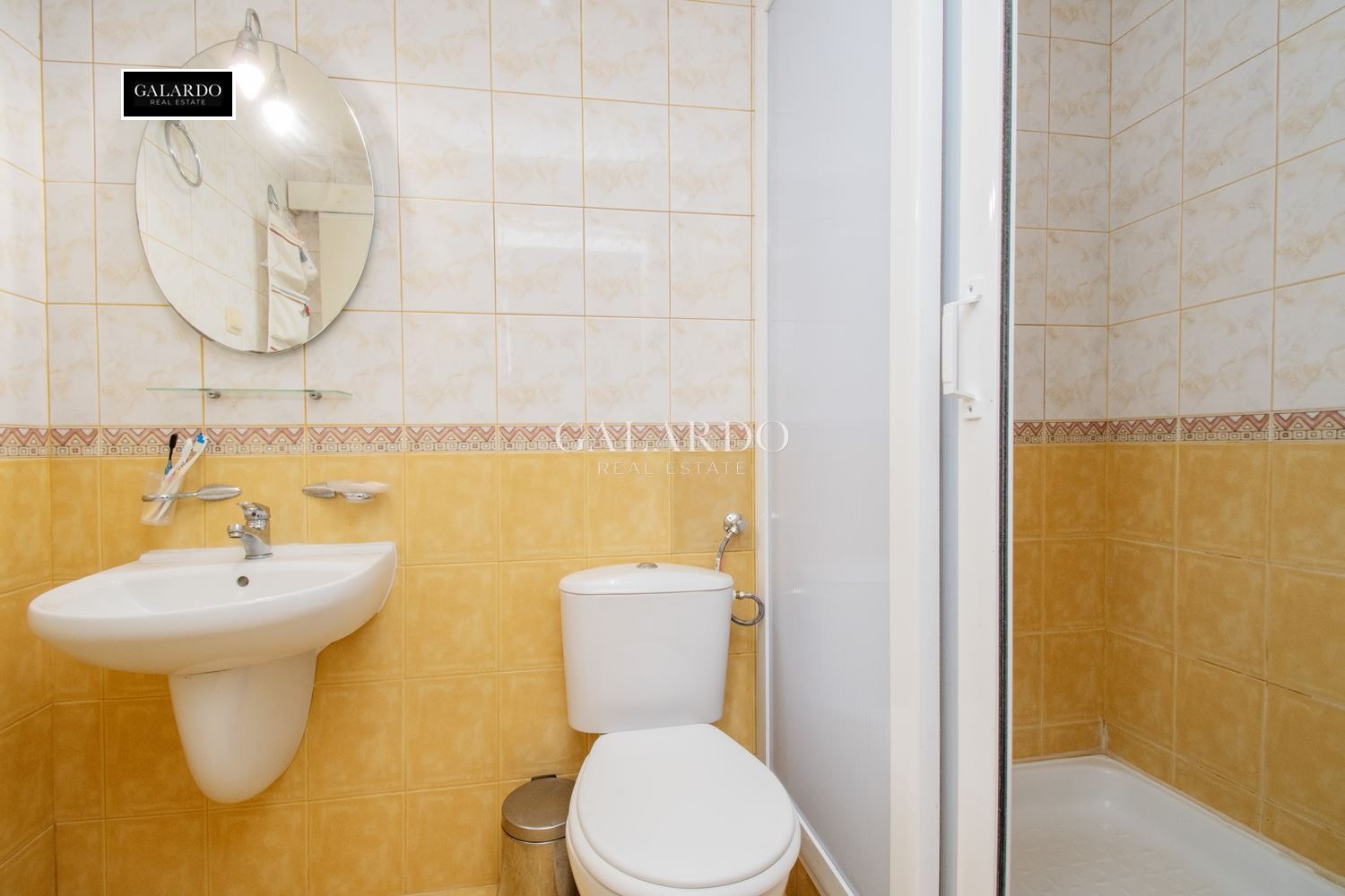 Продава КЪЩА, гр. София, гр. Банкя, снимка 12 - Къщи - 56161306