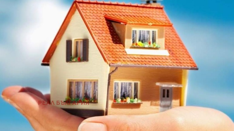 Продава КЪЩА в град Русе, Център - 147 кв.м / 128 900 € » 252 106.49 лв., РЕАЛ БЪЛГАРИЯ