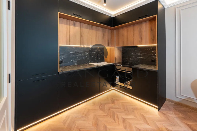 Продава 2-СТАЕН, гр. Пловдив, Кючук Париж, снимка 2 - Апартаменти - 52378637