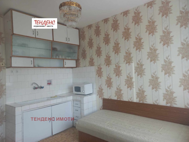 Продава КЪЩА, гр. Кърджали, Студен кладенец, снимка 13 - Къщи - 48945184