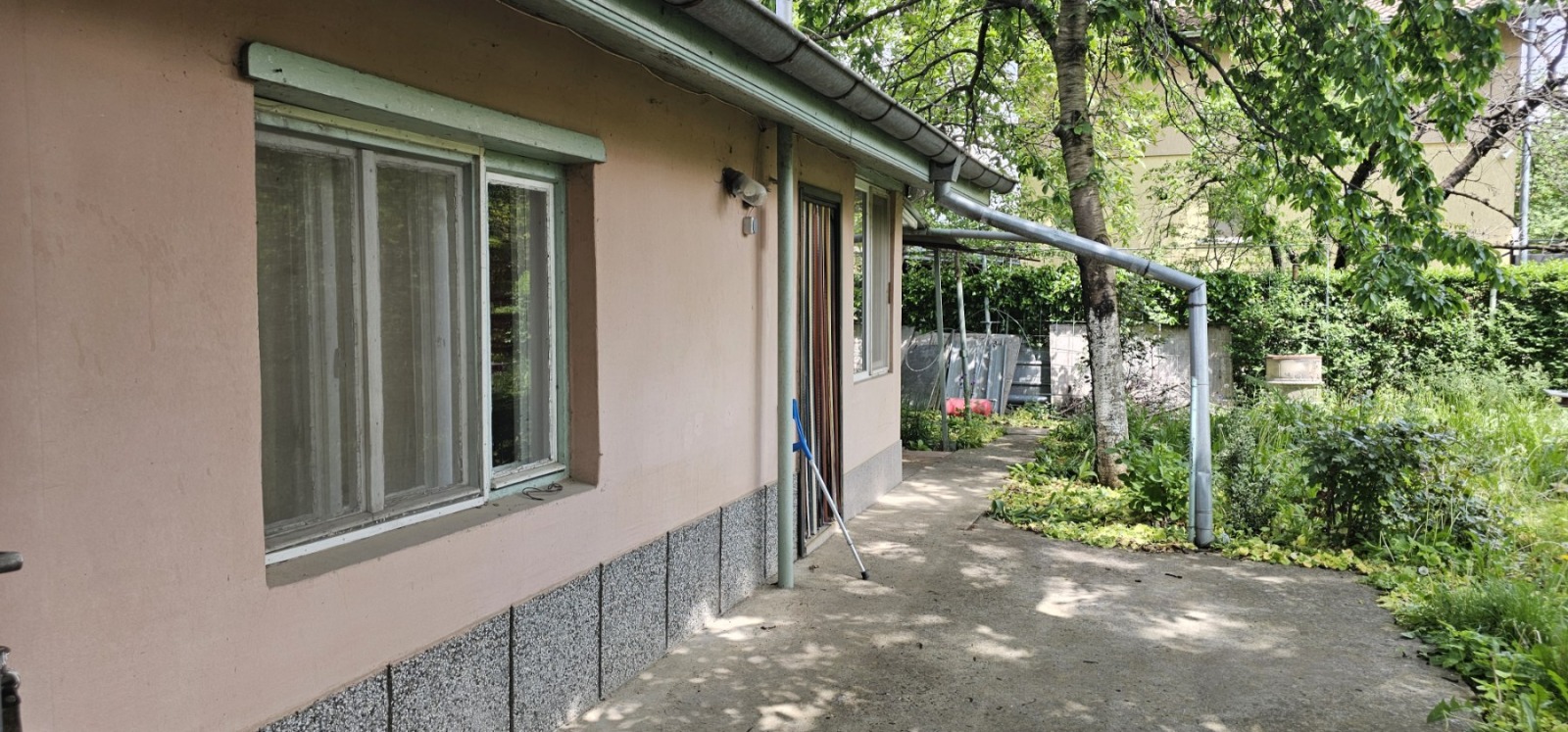 Продава КЪЩА, гр. София, гр. Нови Искър