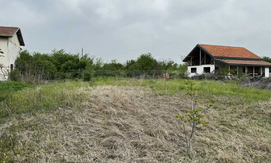 Продава ПАРЦЕЛ, с. Ливада, област Бургас