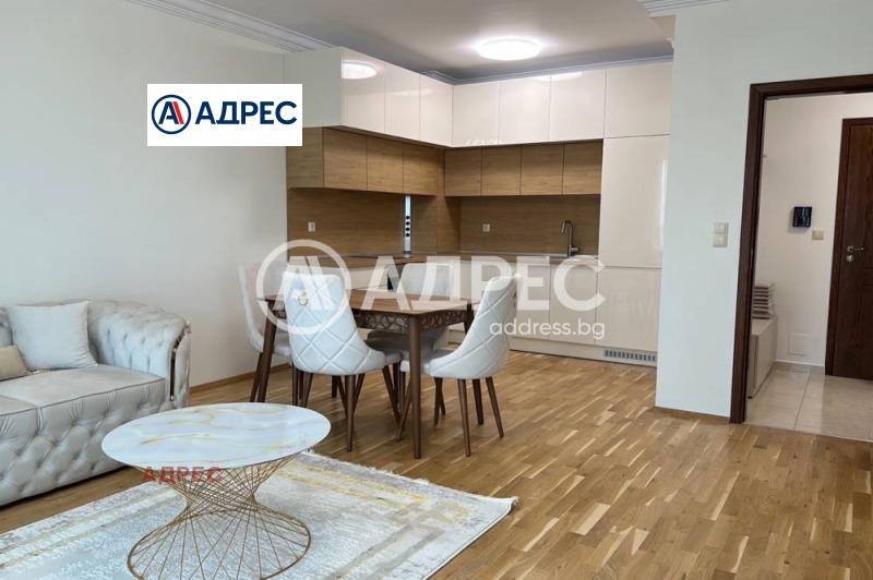 À venda  1 quarto Varna , k.k. Sv.Sv. Konstantin i Elena , 83 m² | 57629921 - imagem [2]