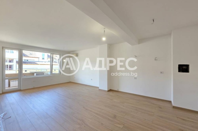 Na sprzedaż  1 sypialnia Sofia , Borowo , 79 mkw | 59340920