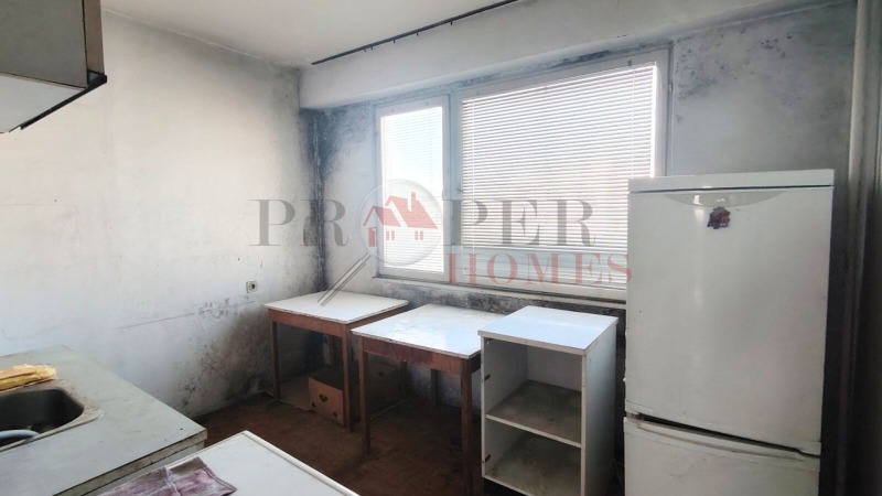 Продава 3-СТАЕН, гр. Велико Търново, Бузлуджа, снимка 3 - Апартаменти - 52622655