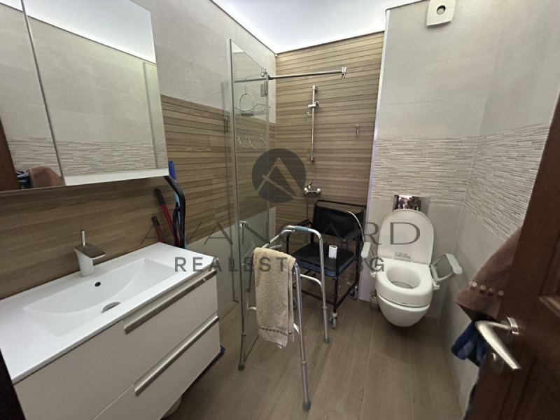 Продава  4-стаен град Пловдив , Кършияка , 160 кв.м | 35158201 - изображение [11]