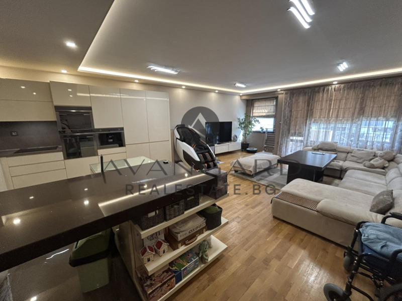 Продава  4-стаен град Пловдив , Кършияка , 160 кв.м | 35158201 - изображение [2]