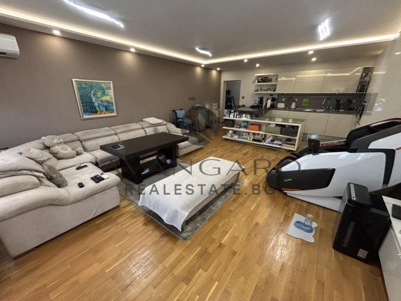 Продава  4-стаен град Пловдив , Кършияка , 160 кв.м | 35158201 - изображение [3]