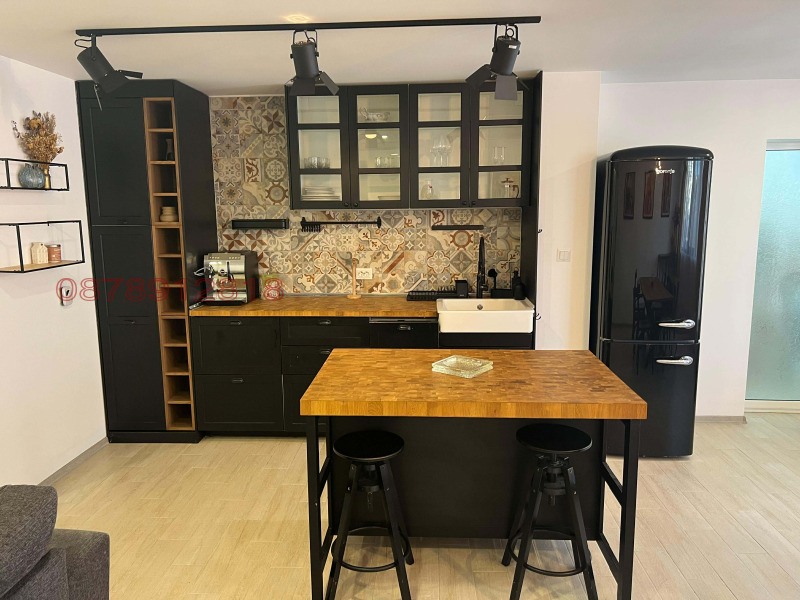 Продава 3-СТАЕН, гр. Ловеч, Център