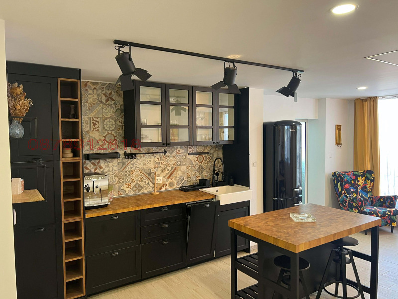 Продава 3-СТАЕН, гр. Ловеч, Център, снимка 2 - Апартаменти - 53569396