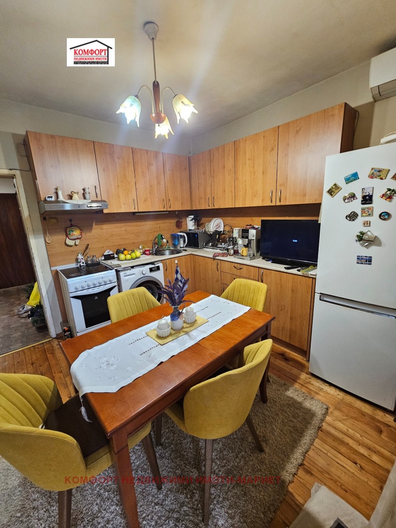 Продава ЕТАЖ ОТ КЪЩА, гр. Плевен, Мара Денчева, снимка 4 - Етаж от къща - 52364051