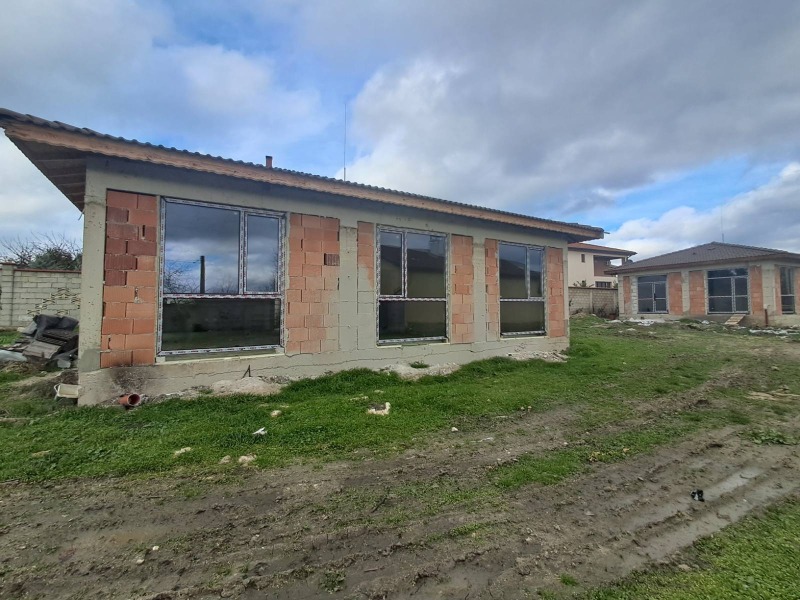 Продава КЪЩА, с. Калиманци, област Варна