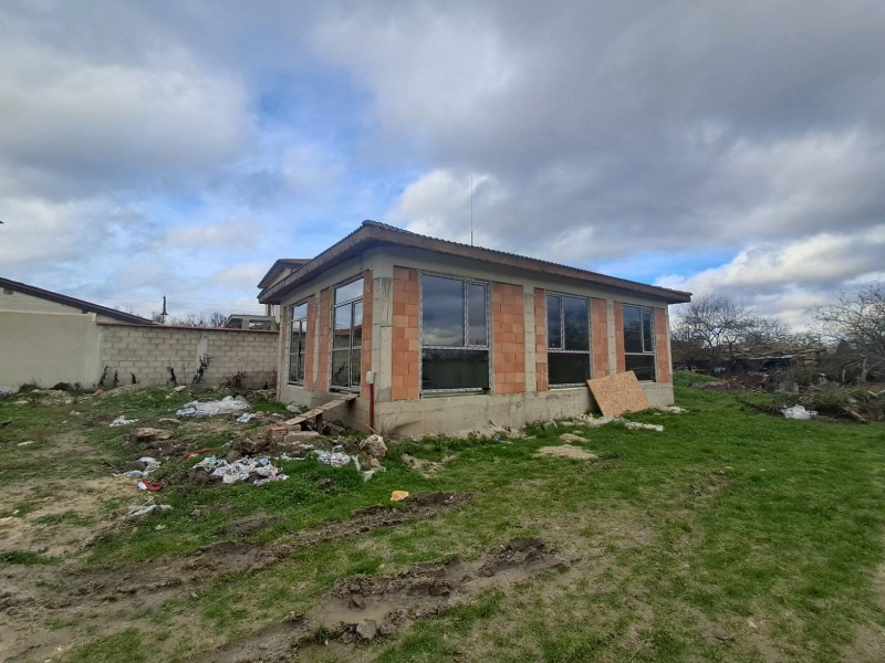 Продава КЪЩА, с. Калиманци, област Варна, снимка 2 - Къщи - 52453434