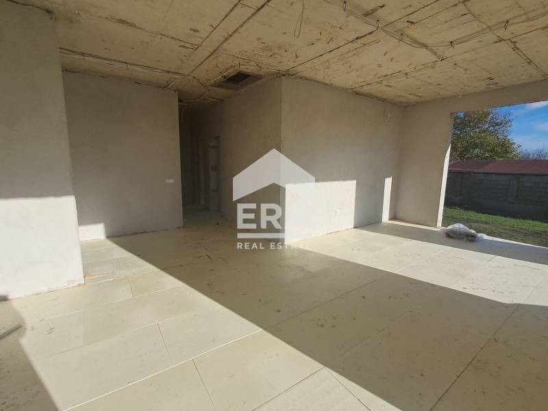 Продава КЪЩА, с. Калиманци, област Варна, снимка 7 - Къщи - 52453434