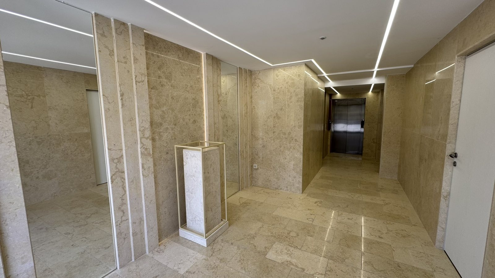 Продава 2-СТАЕН, гр. Варна, к.к. Чайка, снимка 10 - Апартаменти - 54264882