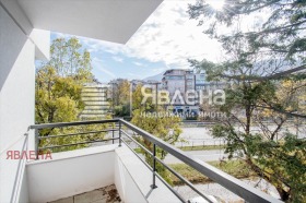 3-стаен град София, Овча купел 15