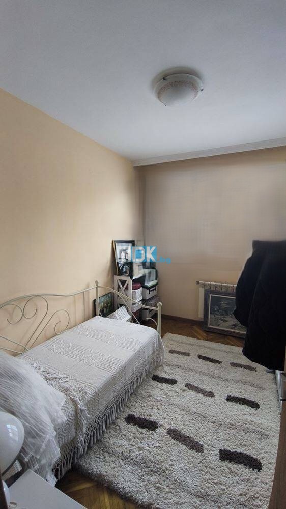 Продава ЕТАЖ ОТ КЪЩА, гр. Пловдив, Прослав, снимка 9 - Етаж от къща - 53571249