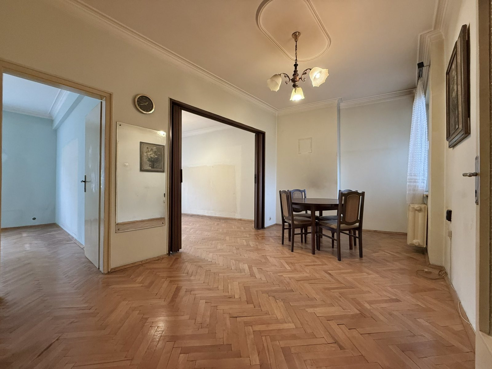 Продава МНОГОСТАЕН, гр. София, Център, снимка 3 - Апартаменти - 55608119