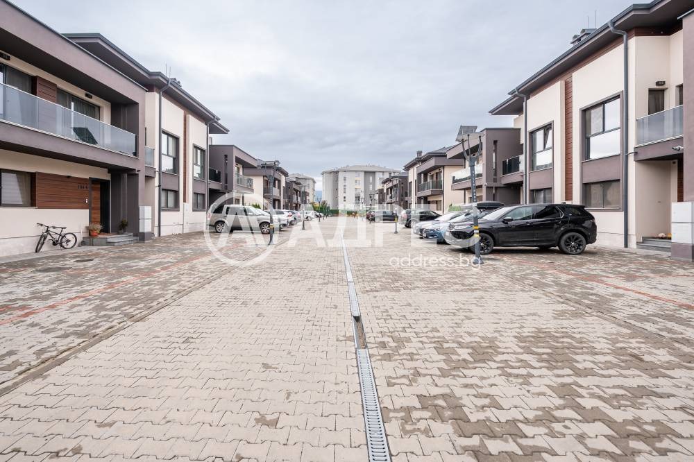 Продава КЪЩА, гр. Пловдив, Остромила, снимка 2 - Къщи - 56718347