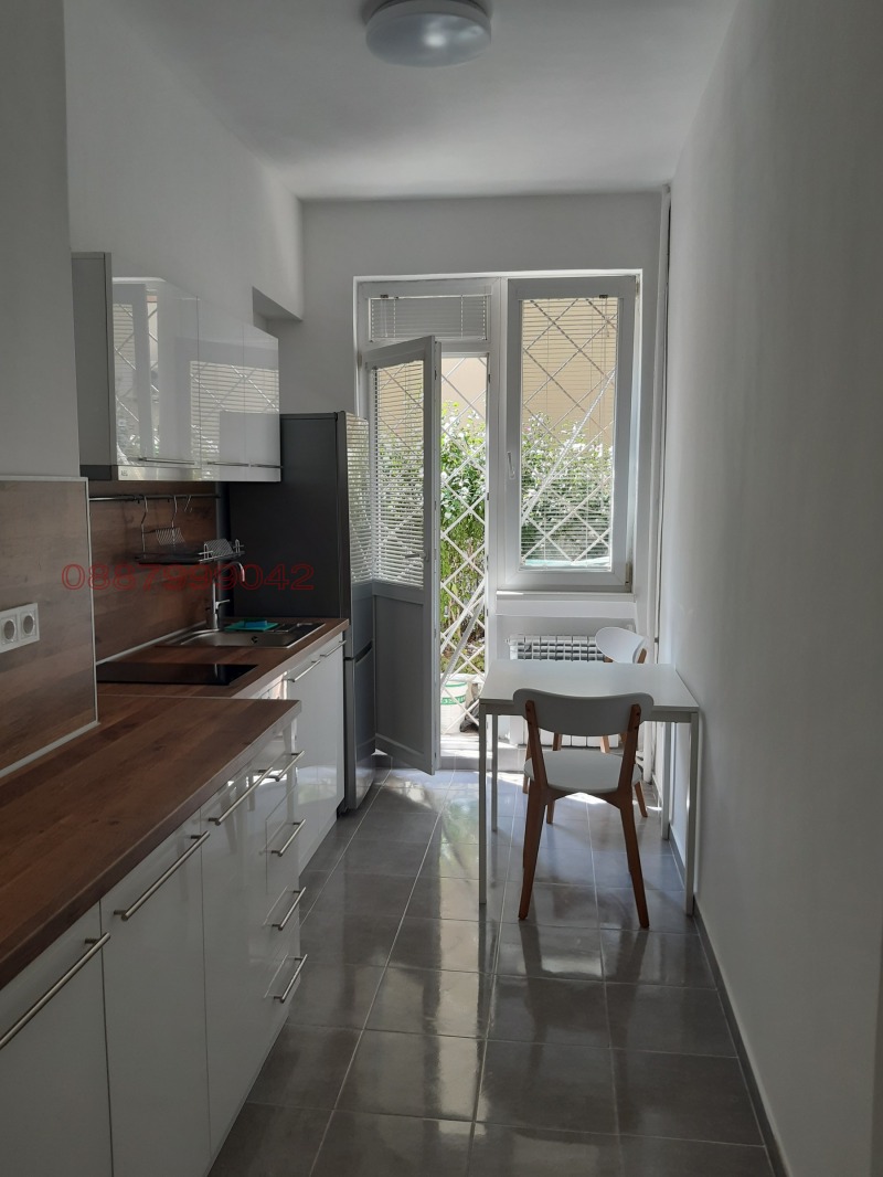 Продава  1-стаен, град София, Яворов •  180 000 € • ID 54892787 — holmes.bg - [1] 
